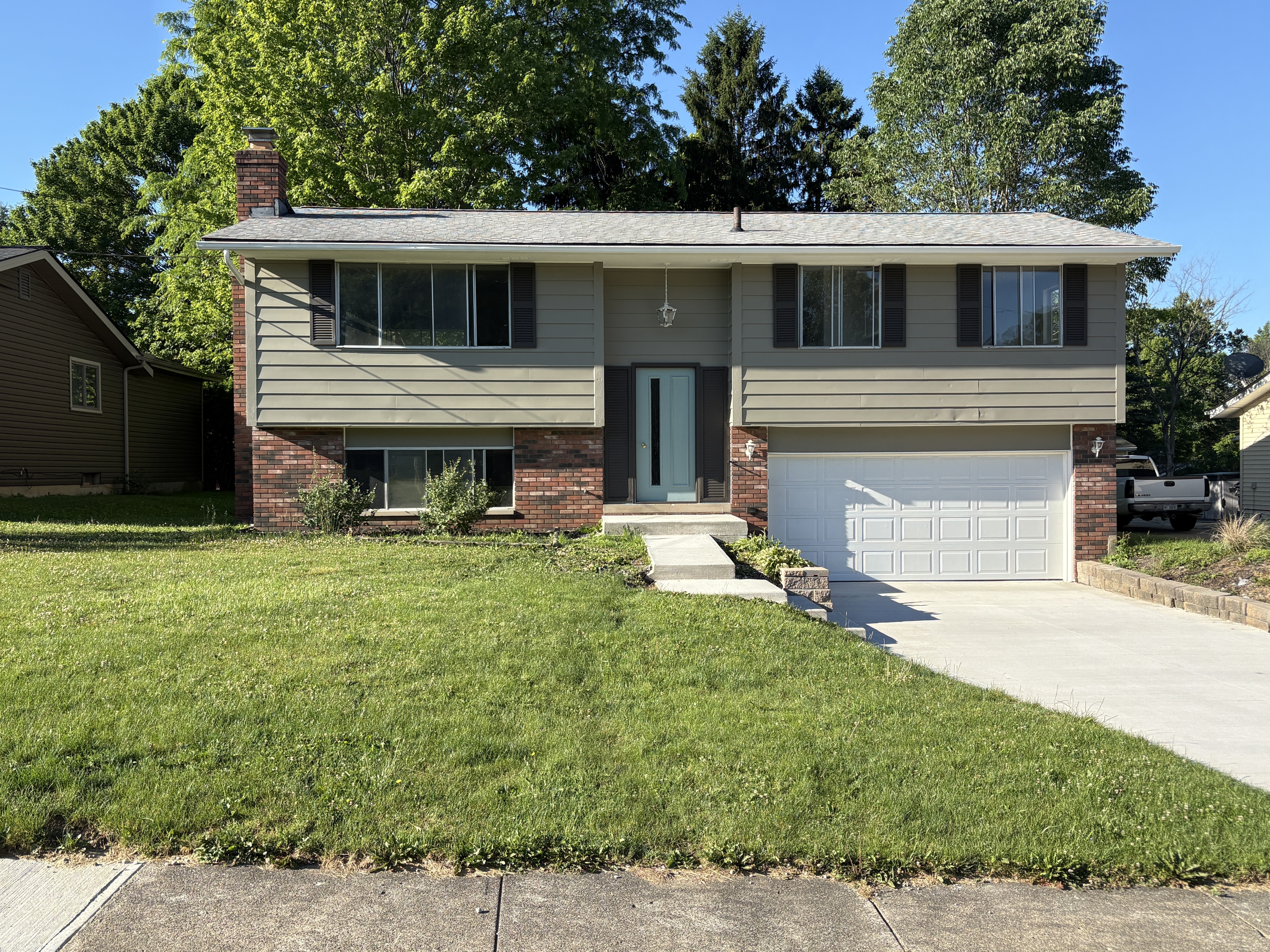 256 Monroe Drive